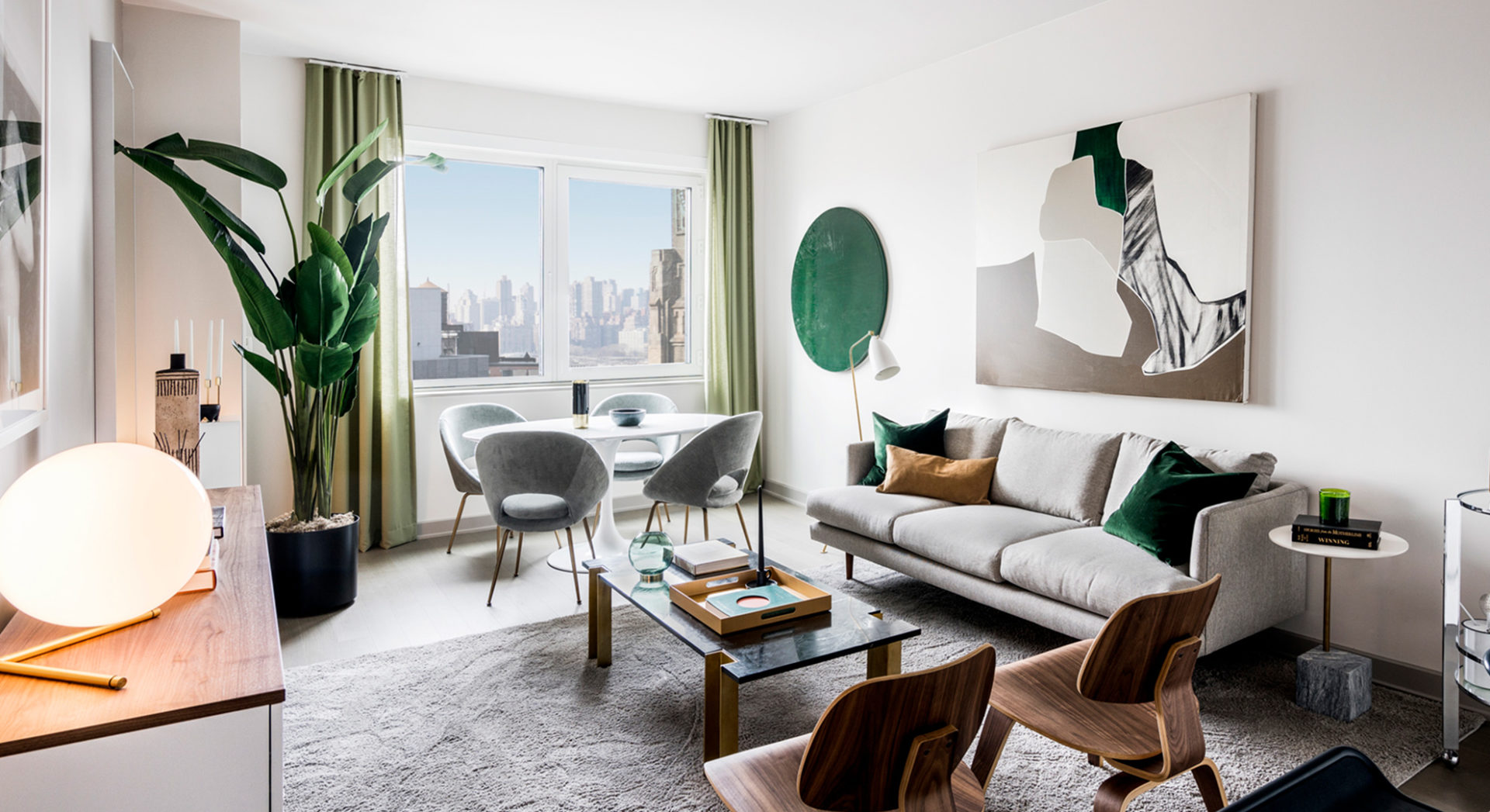 Conventional/Lux living room